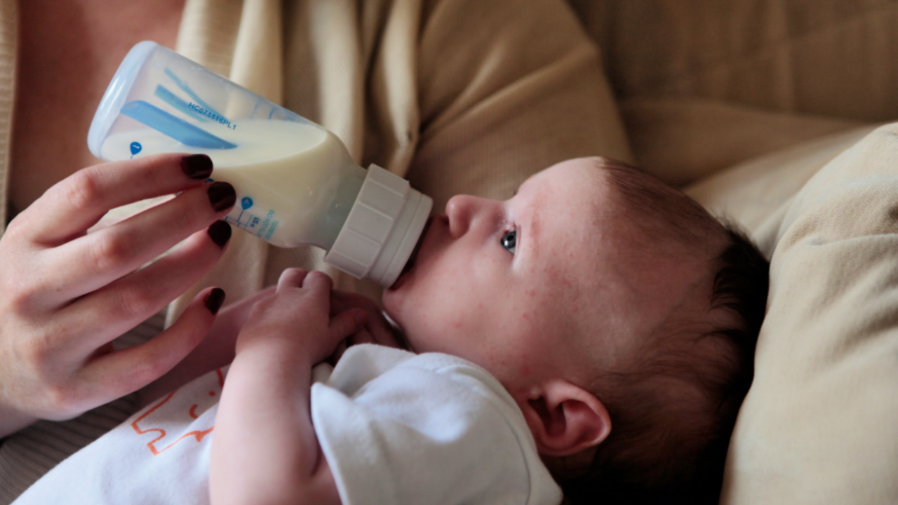 how to supplement breastfed baby with formula